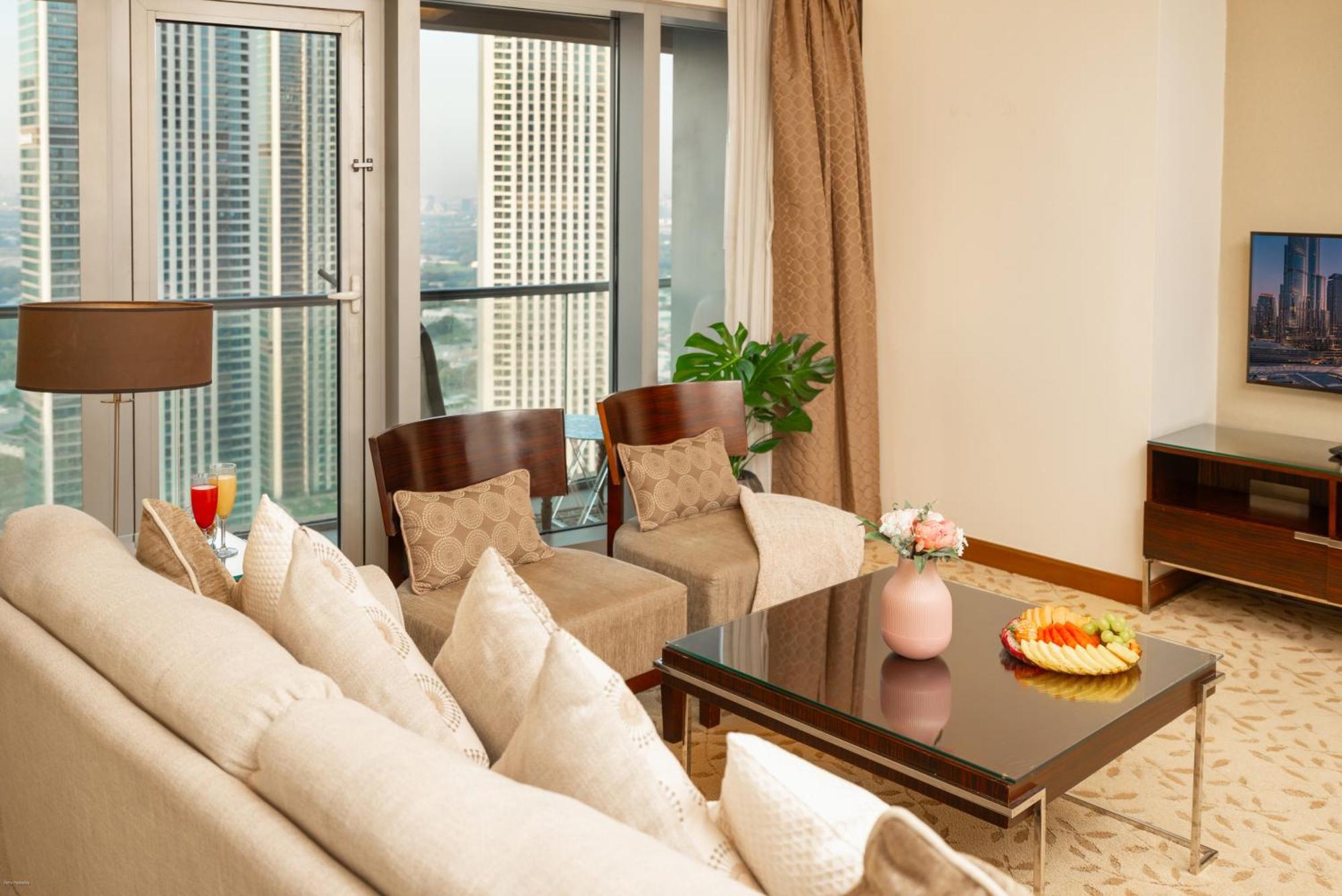 Emmar Fashion Avenue Mall Apartment *
